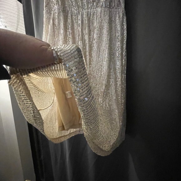 Never worn “papillon” Sequined Surplice (crossover neck line ) cocktail dress - Picture 5 of 5